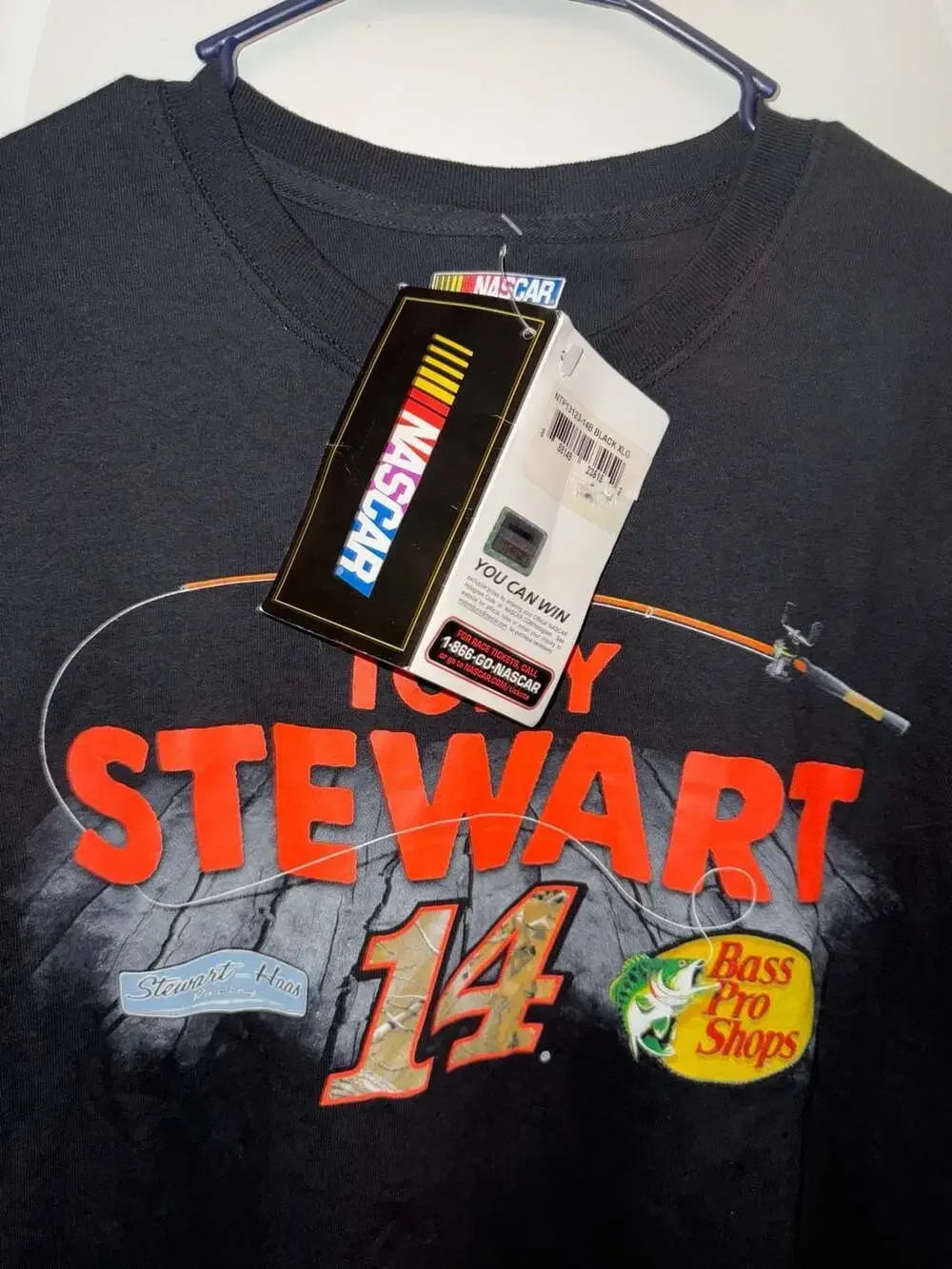 NASCAR Tony Stewart 14 Bass Pro Shops Hooked On Racing T-Shirt XLG
